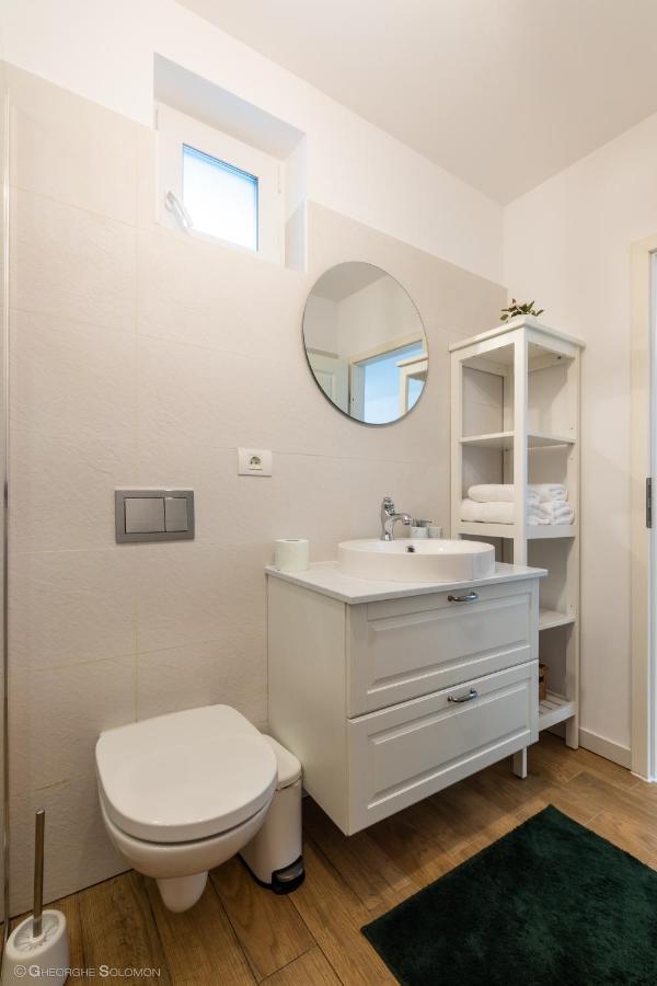 Red Fountain Studio Brasov Ngoại thất bức ảnh
